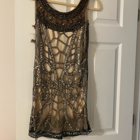 JANINE beaded shift dress - Picture 3 of 6